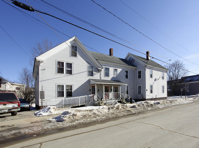 49-51 Whitney St in Auburn, ME - Foto de edificio - Building Photo