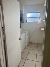 6301 Moseley St-Unit -2 in Hollywood, FL - Building Photo - Building Photo