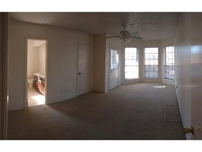 2813 Shady Grove Dr in Bedford, TX - Building Photo - Building Photo