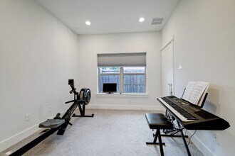 3308 Pease St in Houston, TX - Building Photo - Building Photo