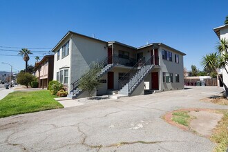 533 E Chevy Chase Dr, Unit 1 in Glendale, CA - Foto de edificio - Building Photo