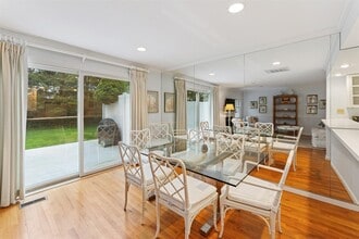 7 Brittany Ln in Westhampton Beach, NY - Building Photo - Building Photo