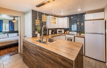 268 Osuna Rd NW in Los Ranchos de Albuquerque, NM - Building Photo - Building Photo