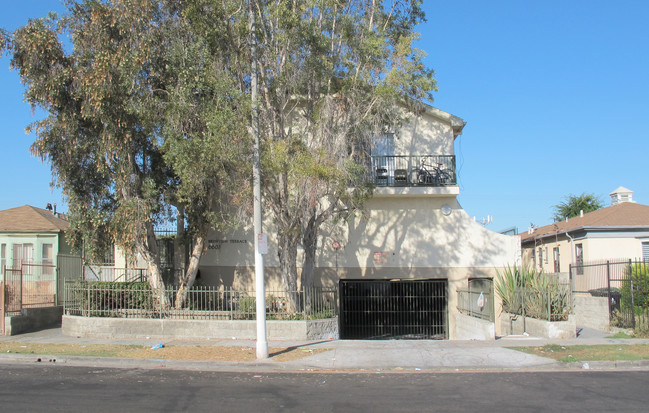 Brynview Terrace in Los Angeles, CA - Foto de edificio - Building Photo