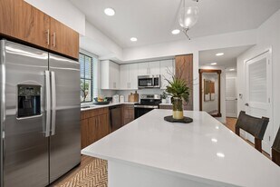 Edera Palm Springs in Palm Springs, FL - Building Photo