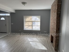 3248 W Walnut St in Chicago, IL - Building Photo - Building Photo