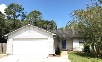 10812 Carrington Ct in Jacksonville, FL - Building Photo