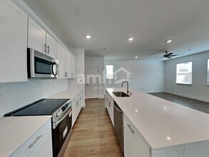 5858 Iron Iss St in Las Vegas, NV - Building Photo - Building Photo