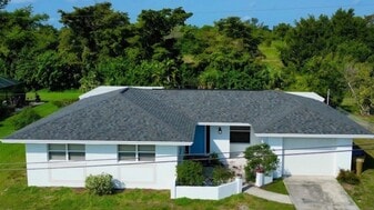 4108 SE 8th Ave in Cape Coral, FL - Building Photo