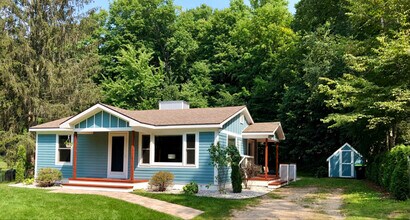 3925 White Birch Dr in Grawn, MI - Building Photo - Building Photo