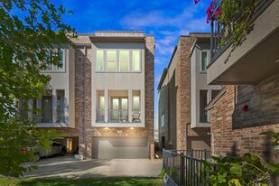 1925 Shearn St in Houston, TX - Building Photo