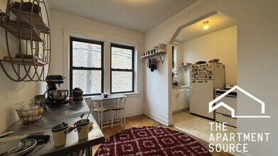 2919 W McLean Ave, Unit 1E in Chicago, IL - Building Photo - Building Photo