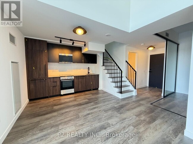 1635 Military Trail
