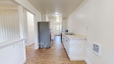 1167 Orange Ave in Redding, CA - Building Photo - Building Photo