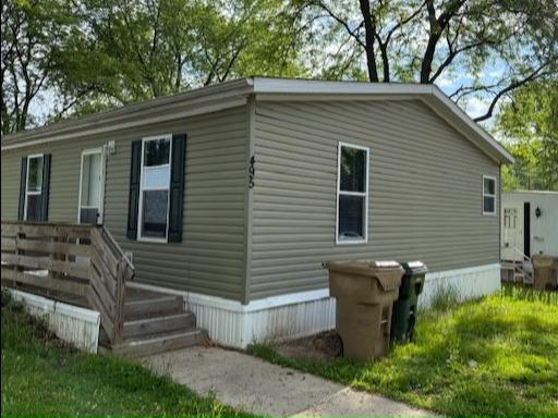 495 Blackbird Ln in Madison, WI - Building Photo