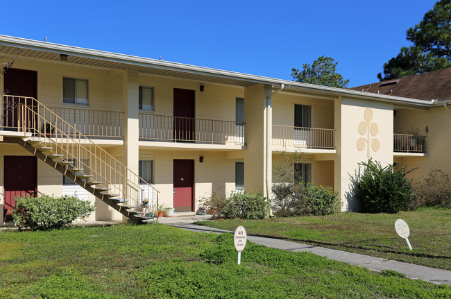 The Studebaker Apartments in Ocala, FL - Building Photo - Building Photo