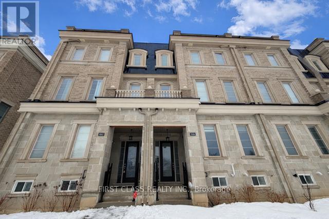 property at 9382 Bayview Ave