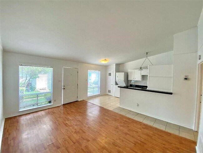 614 W 51st St in Austin, TX - Building Photo - Building Photo