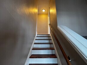 523 S Mill St, Unit 3 in Fergus Falls, MN - Building Photo - Building Photo