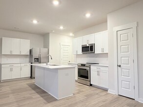 1806 Tupelo Ln in Columbia, TN - Foto de edificio - Building Photo