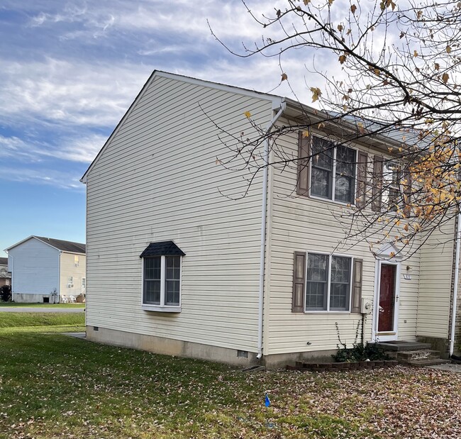 377 Surrey Club Ln in Stephens City, VA - Foto de edificio - Building Photo