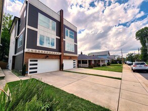327 Coxe Ave in Charlotte, NC - Building Photo - Building Photo