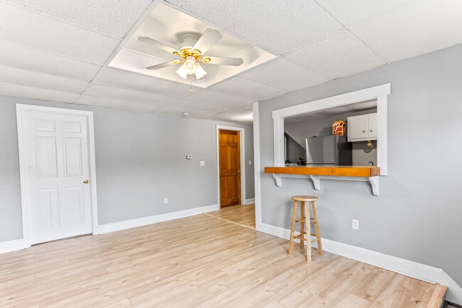 547 White Mountain Hwy, Unit 547-1 in Milton, NH - Foto de edificio - Building Photo