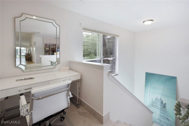 881 Gulf Pavillion Dr in Naples, FL - Building Photo - Building Photo