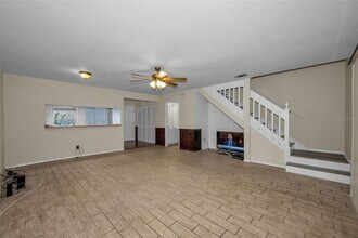 2407 Gun Flint Trail in Palm Harbor, FL - Building Photo - Building Photo