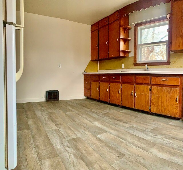 126 Clinton St in Austin, MN - Building Photo - Building Photo