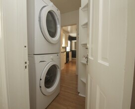 1123-1127 Larrabee St in West Hollywood, CA - Building Photo - Building Photo