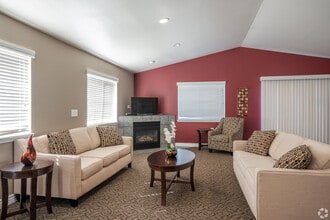 Meadow Crest Apartments in Vancouver, WA - Foto de edificio - Building Photo