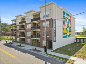 2318 E Main St in Chattanooga, TN - Building Photo
