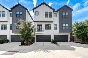 10926 Fire Creek Dr in Houston, TX - Building Photo