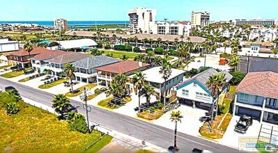 120 E Sunset Dr in South Padre Island, TX - Building Photo - Building Photo