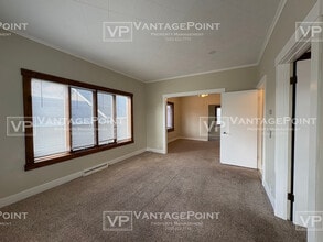 2110 Lincoln St in Two Rivers, WI - Building Photo - Building Photo