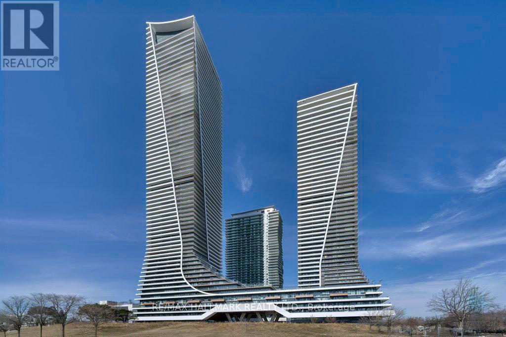 30-3030 Shore Breeze Dr in Toronto, ON - Building Photo