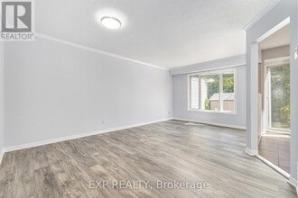 103 Banchory Crescent in Ottawa, ON - Building Photo - Building Photo