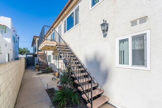 1931 S Crescent Ave in Los Angeles, CA - Building Photo - Building Photo