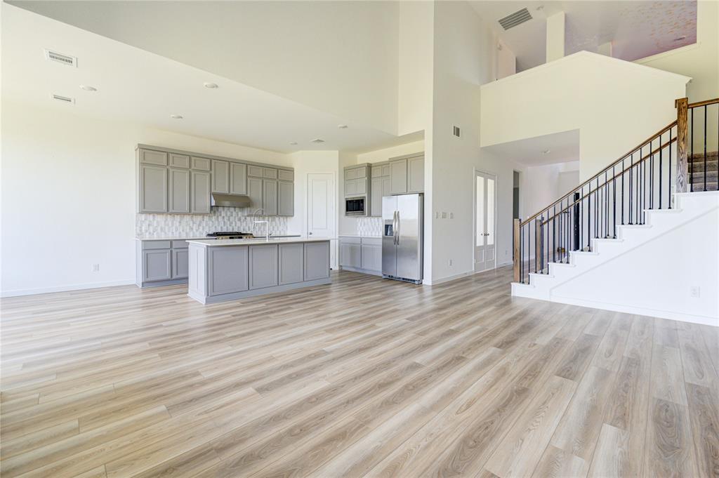 11251 Tropical Frst Wy in Cypress, TX - Foto de edificio