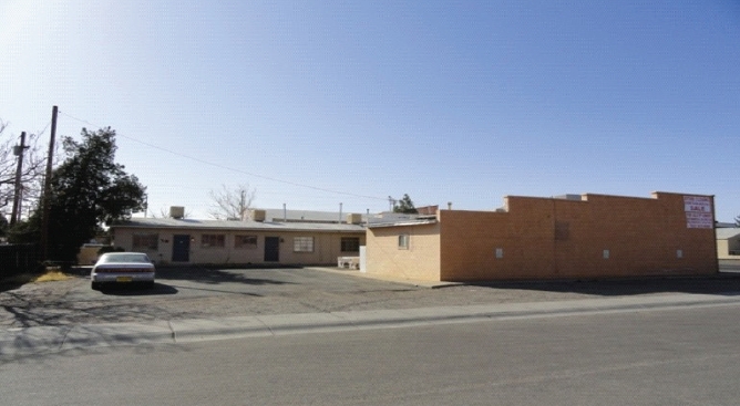 101 E Bell Ave in Las Cruces, NM - Building Photo