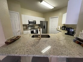 3577 Conroy Rd, Unit 326 in Orlando, FL - Building Photo - Building Photo