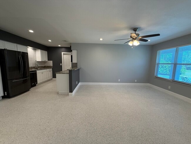 140 Date Palm Dr in West Palm Beach, FL - Building Photo - Building Photo