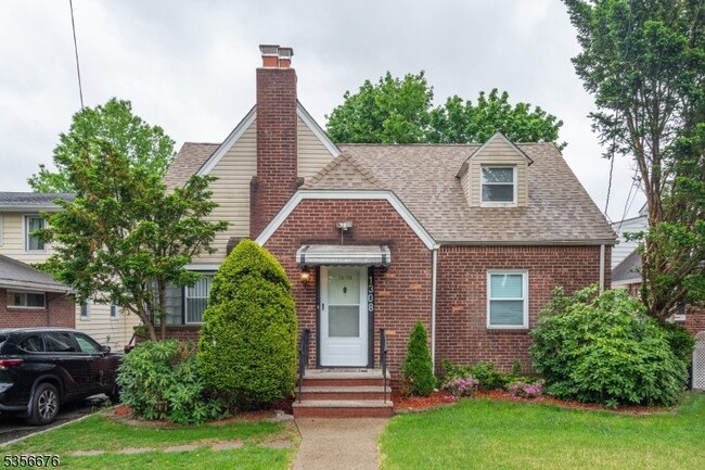 property at 3-13 Fair Lawn Ave