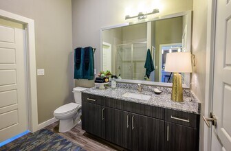 Harmony Luxury Apartments in Rowlett, TX - Foto de edificio - Building Photo