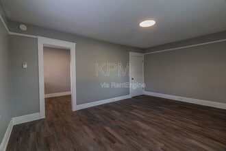 2120 Monte Diablo Ave in Stockton, CA - Building Photo - Building Photo