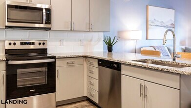 185 Polaris Pointe in Colorado Springs, CO - Building Photo - Building Photo