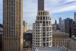 750 N. Rush in Chicago, IL - Building Photo