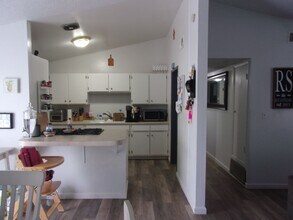 308 E Lemon Ave in Lompoc, CA - Building Photo - Building Photo