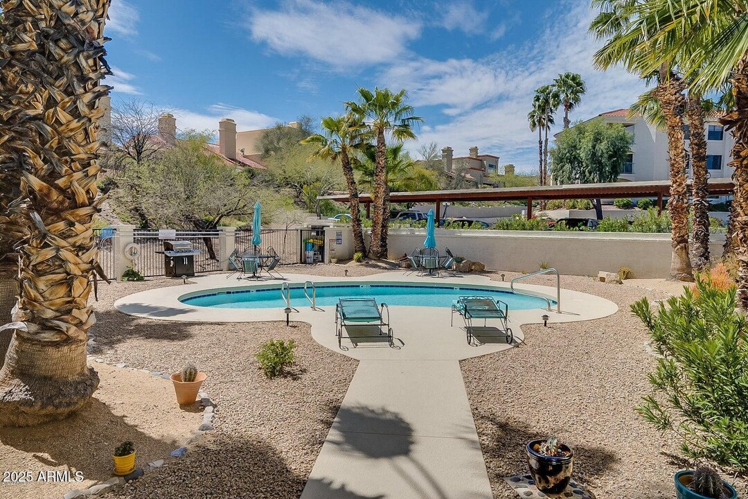 16739 E El Lago Blvd in Fountain Hills, AZ - Building Photo